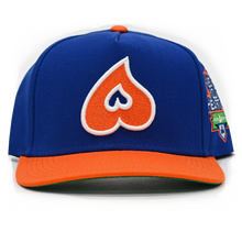 Load image into Gallery viewer, Heart Snapback